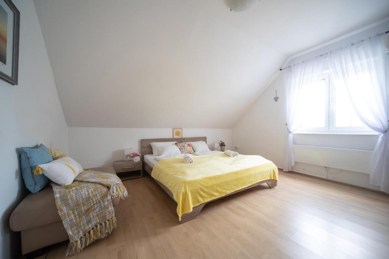 Oliva 8 Fos Balatoni Nyaralo Villa Balatonakarattya Buitenkant foto