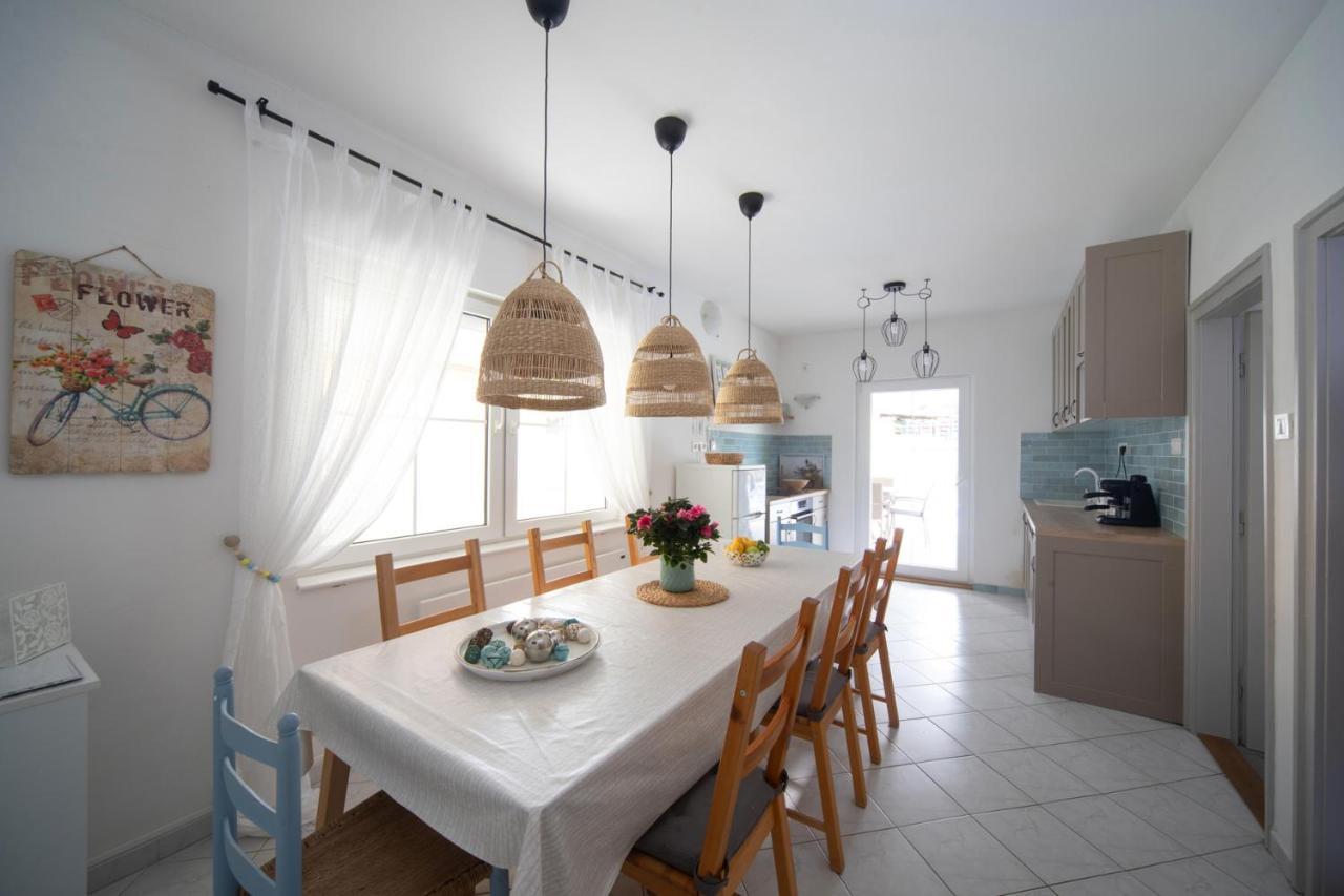 Oliva 8 Fos Balatoni Nyaralo Villa Balatonakarattya Buitenkant foto