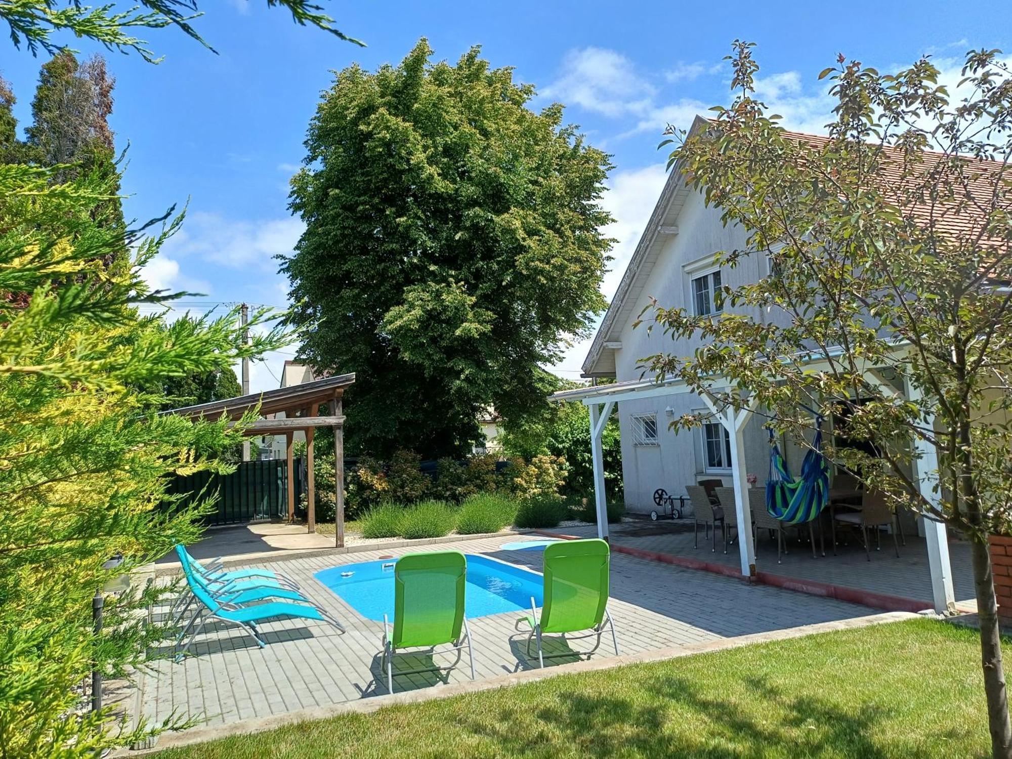 Oliva 8 Fos Balatoni Nyaralo Villa Balatonakarattya Buitenkant foto